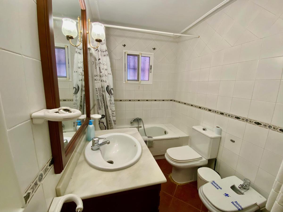 Apartment Casa Trassierra: 3-bedroom Retreat With Seasonal Shared Pool *
